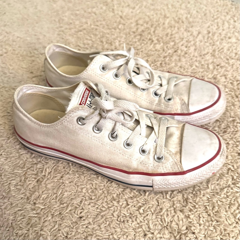 Converse White Low-Top Sneakers Size 9